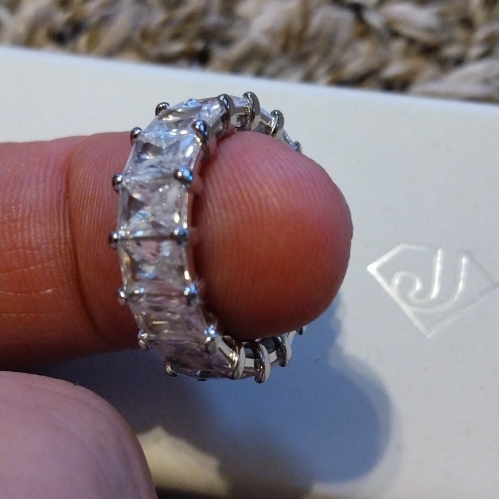 Jzora Rings - Picture 6 of 6